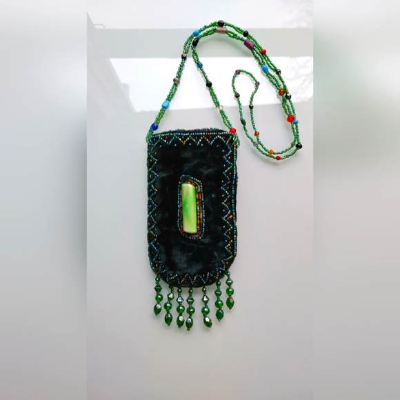 Vintage Handbags - Vintage Silk Velvet Beaded Purse